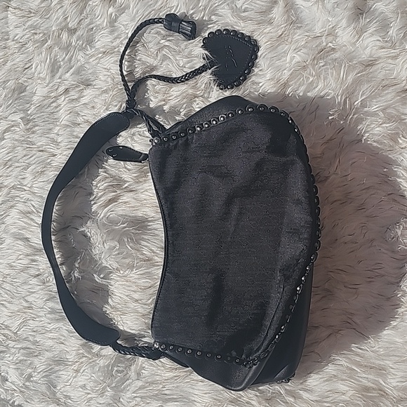 DiorAuthentic DIOR Diorissimo Black Scallop Shoulder Bag - Picture 1 of 7